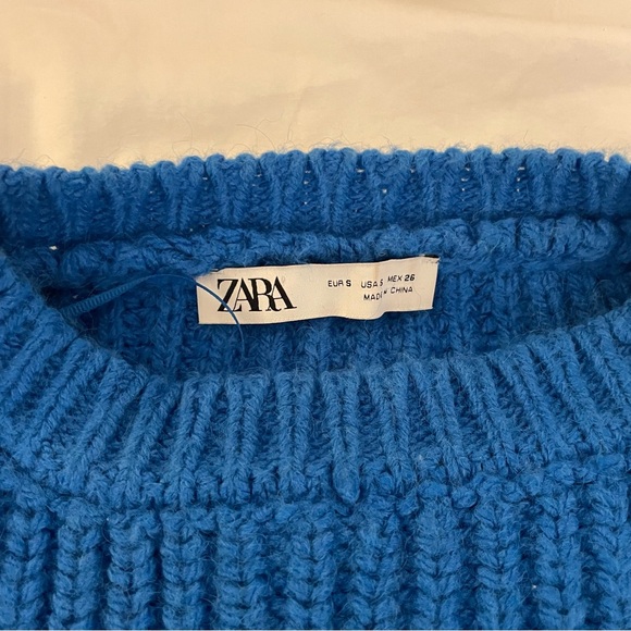 Colorblock Zara Sweater - Picture 2 of 3